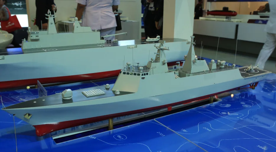 CSOC-Frigate-01 - Quwa The China Shipbuilding & Offshore International Co. Ltd (CSOC)'s "High Performance Frigate" design mock-up. The ship would have a displacement of 3500 tons and is designed to be equipped with 8 AShM, two triple ASW torpedo launchers, a PDMS battery, 32 VLS cells, and a forward cannon.