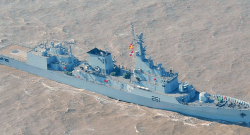 Pakistan-Navy-Ships-F-22P-Sailing