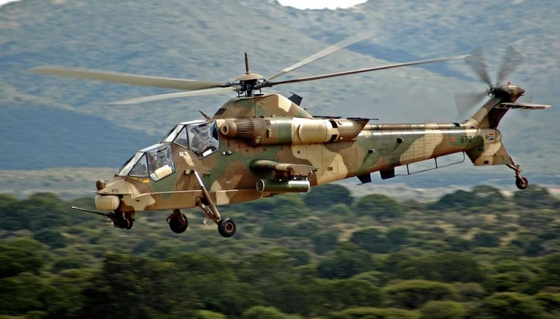 Denel-Rooivalk-Attack-Helicopter-Flying