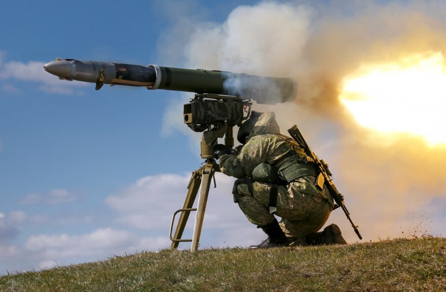 soldier-firing-Kornet-E-anti-tank-missile