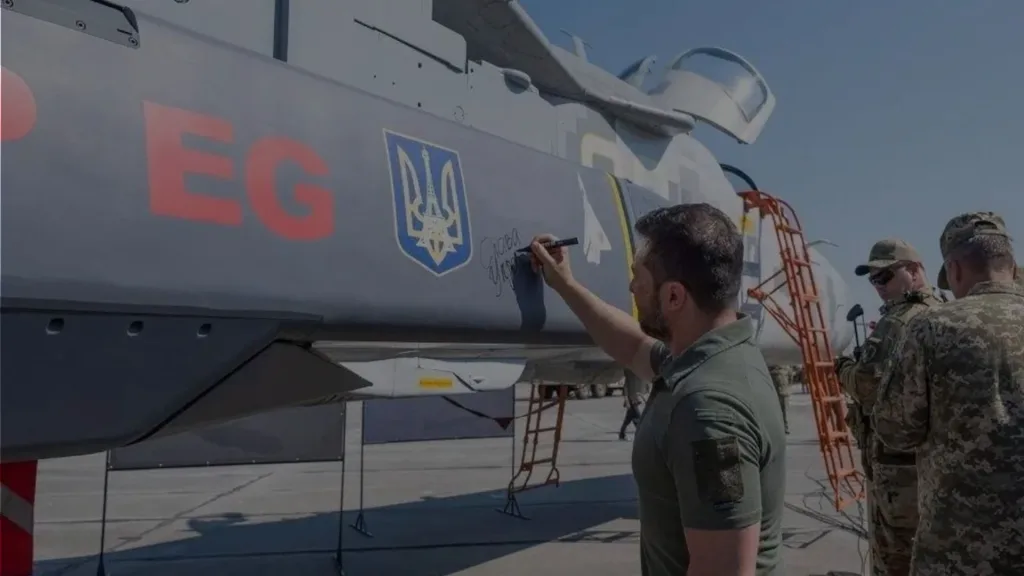 Photo of the Ukrainian president overseeing a fighter equipped with the SCALP cruise missile.
