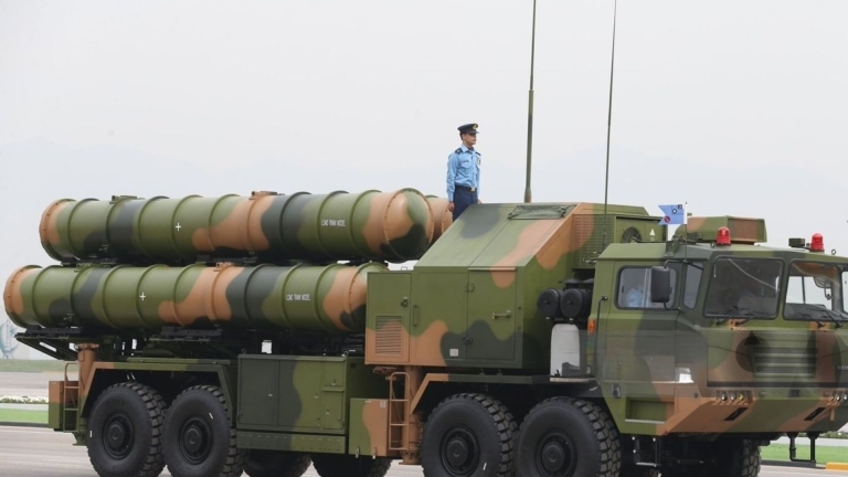 HQ-9 Long-Range Air Defence System - Quwa