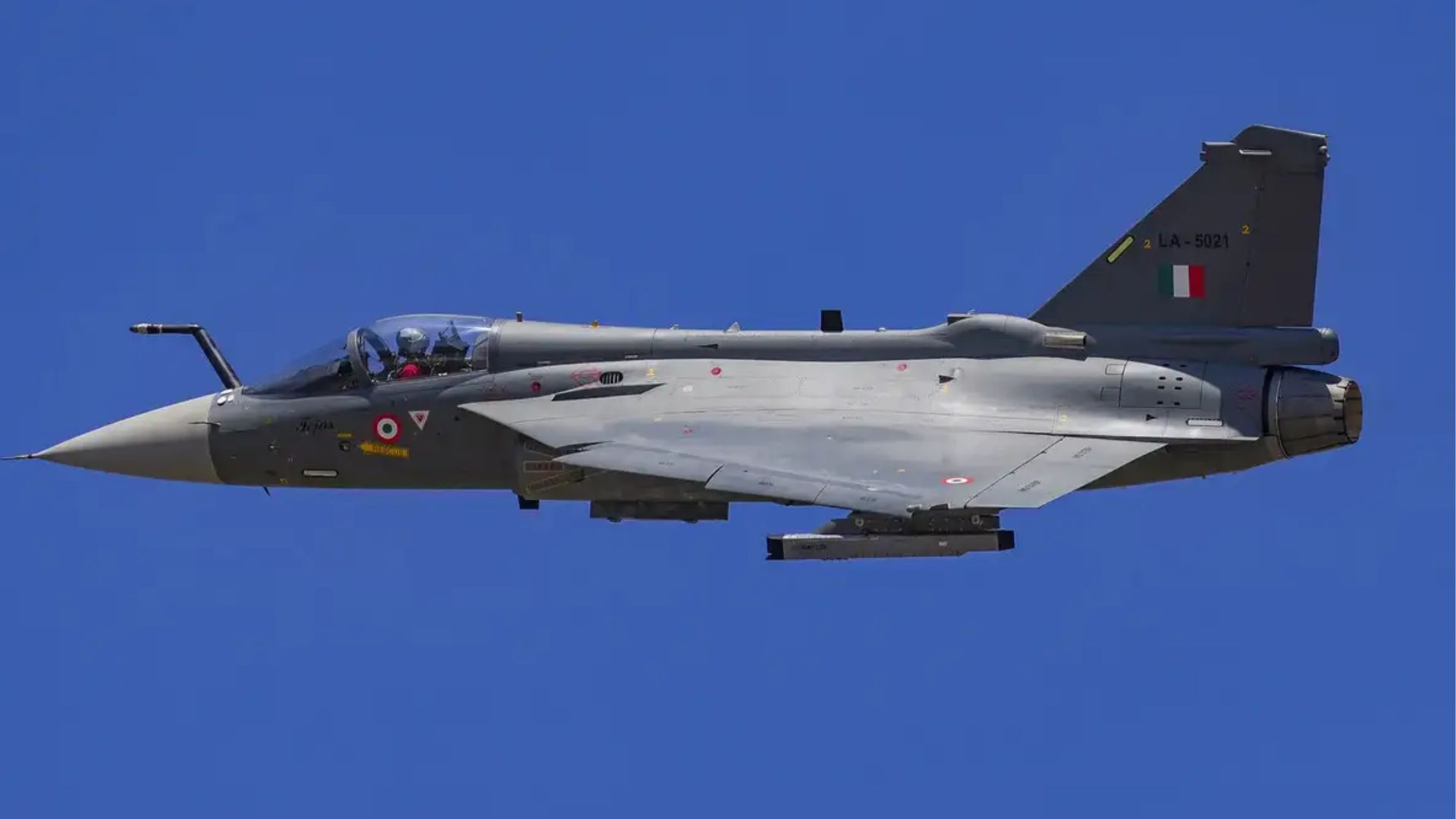 Photo of an Indian Air Force (IAF) Hindustan Aeronautics Limited (HAL) Tejas fighter aircraft.