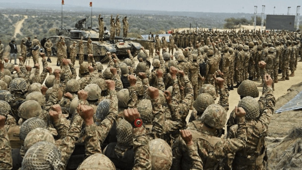 Photo of the Pakistan Army rallying for morale.