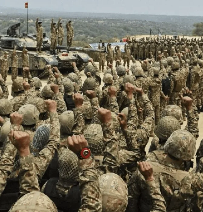 Photo of the Pakistan Army rallying for morale.
