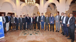 Pakistani and Turkish industry representatives meeting.