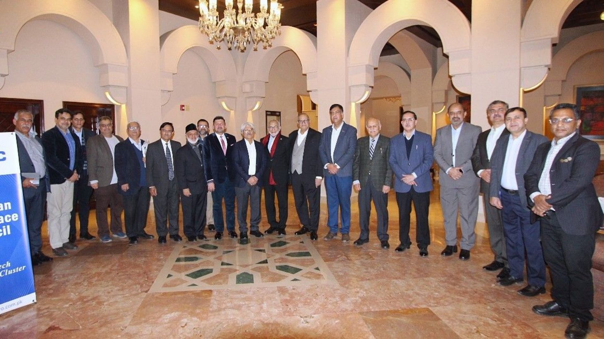 Pakistani and Turkish industry representatives meeting.