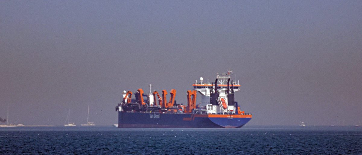 Ships anchored near the Strait of Hormuz as tanker traffic collapsed following U.S.-Israeli strikes on Iran, March 2026