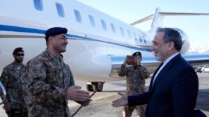 Photo of Pakistan's Field Marshal Asim Munir in Iran meeting Foreign Minister Araqchi.