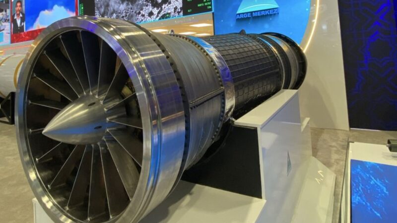 Photo of a model or mock-up of the Guchan turbofan engine at SAHA 2026.