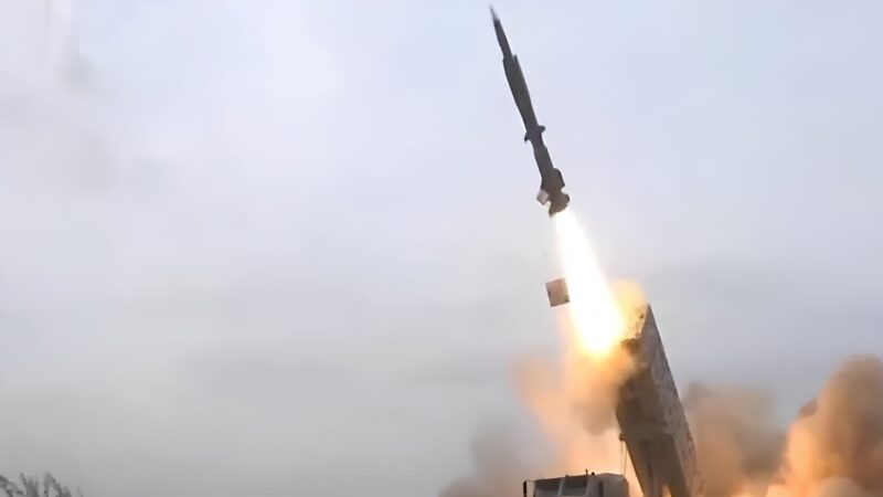 Photo of an HD-1 missile being launched.