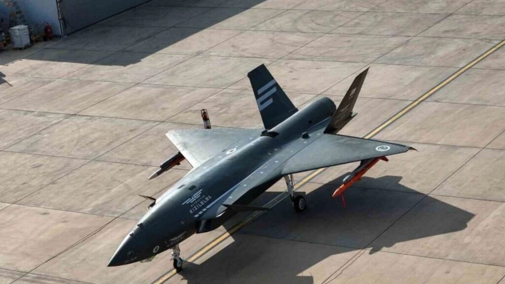 Photo of a Bayraktar Kizilelma stealth drone.