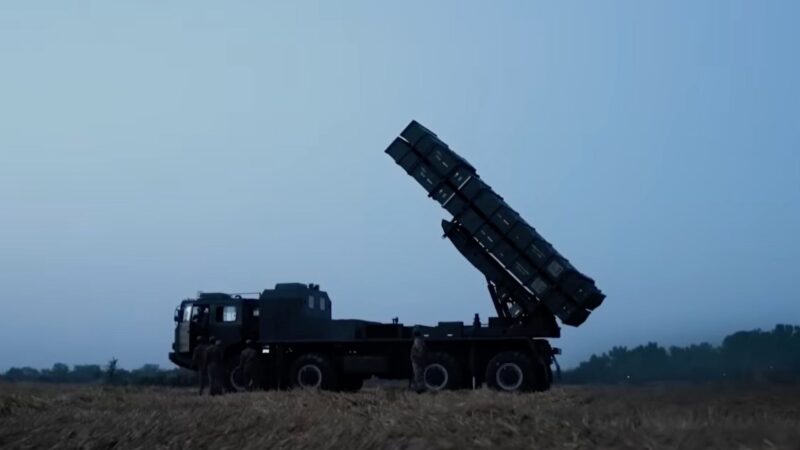 Photo of a Pakistan Army Fatah-1 missile launcher.