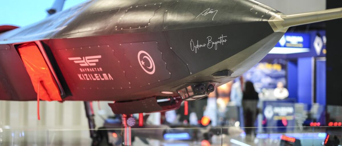 Bayraktar Kızılelma unmanned combat aircraft UCAV display SAHA 2026 Istanbul Expo Center Turkish defence industry jet-powered stealth low-observable AESA radar fifth-generation