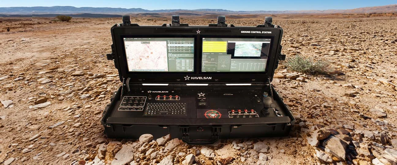 havelsan-ground-control-station - Quwa HAVELSAN portable ground control station deployed in a desert setting