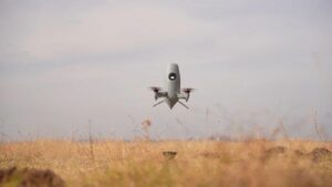 ASELSAN GÖKALP interceptor hovering above a grassy test area